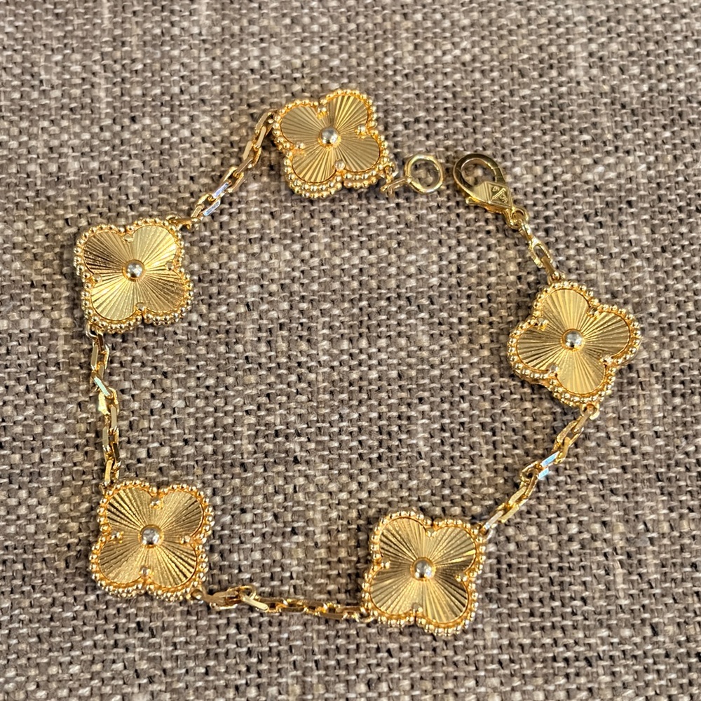 Alhambra inspired Gold Floral Bracelet 18k plated sterling silver 7.5”